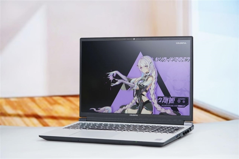 QLC早已今非昔比!七彩虹隐星P16 Pro笔记本评测:最强消费级QLC SSD配高性价比游戏本!