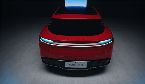 华为广汽合作第一车 新一代智能猎装启境GT7亮相