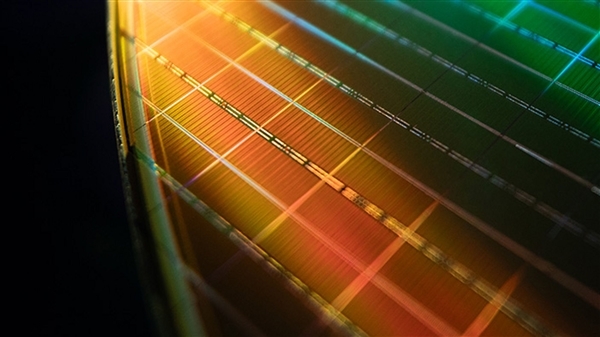 1496亿保证金到账！美光最新协议曝光：客户不买也得付