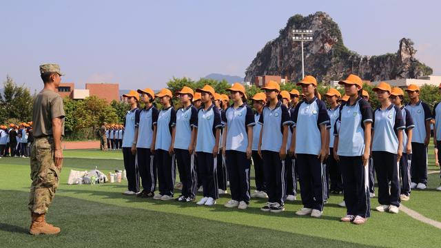 云浮市中等专业学校新生军训