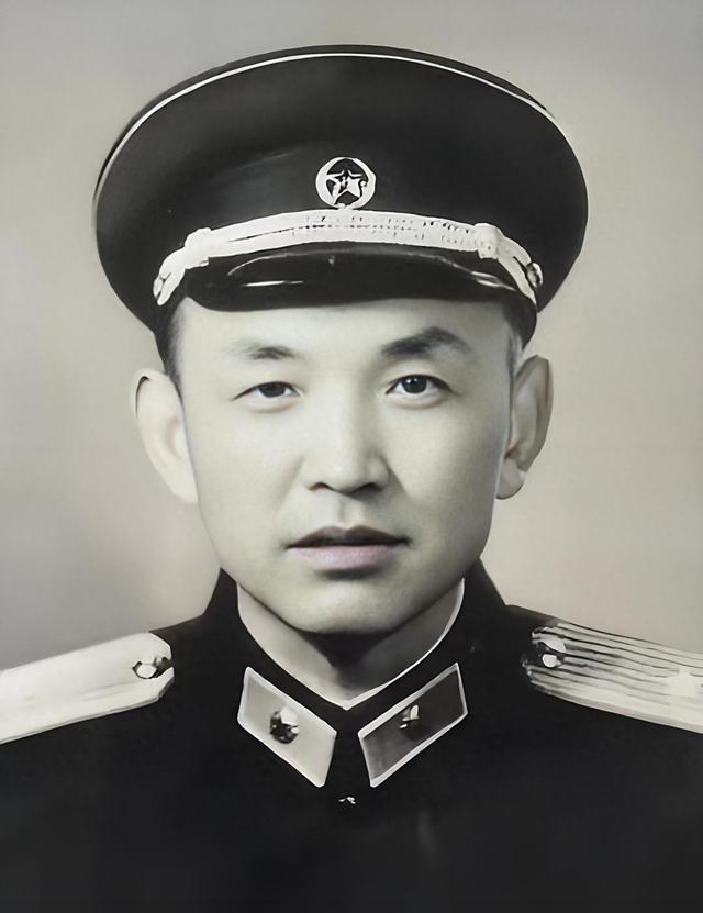 1981年，有人攻击黎原“吹捧华国锋”，叶剑英表态：他品行很正直