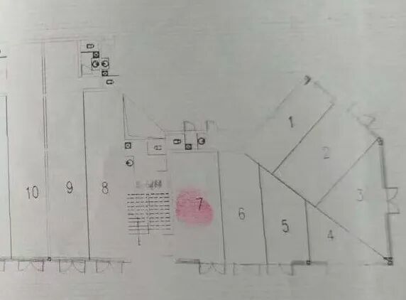 肖贺英所购商铺示意图,1-7号为一个整体区域,被卖给多位业主,她买的是7号部分