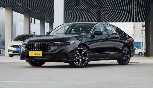 预算13万不看网红车，我提了英仕派，这才叫B级车底盘！-有驾