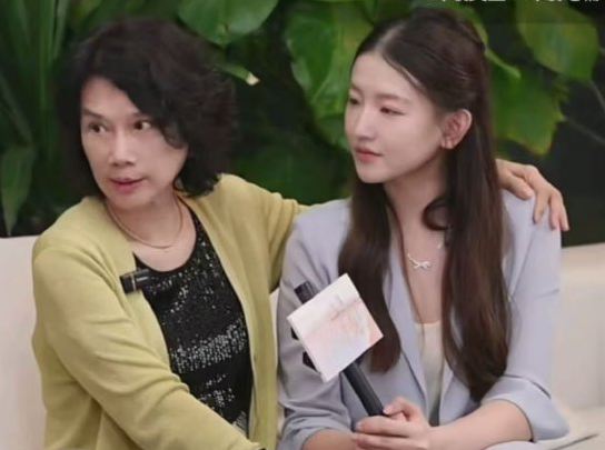 孟羽童时隔5年再上初入职场：告诉了董明珠 和她一样很可儿