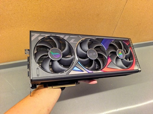 今非昔比！内存疯涨 如今办公机只敢配16GB 两年前最低64GB