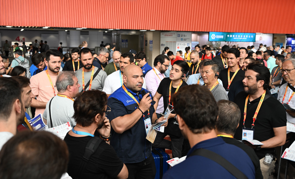 4��15�գ���139���й���������Ʒ���׻ᣨ�㽻�ᣩ�ڹ��ݿ�Ļ���»��� ͼ