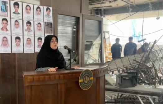 小哈梅内伊为何迟迟不露面？