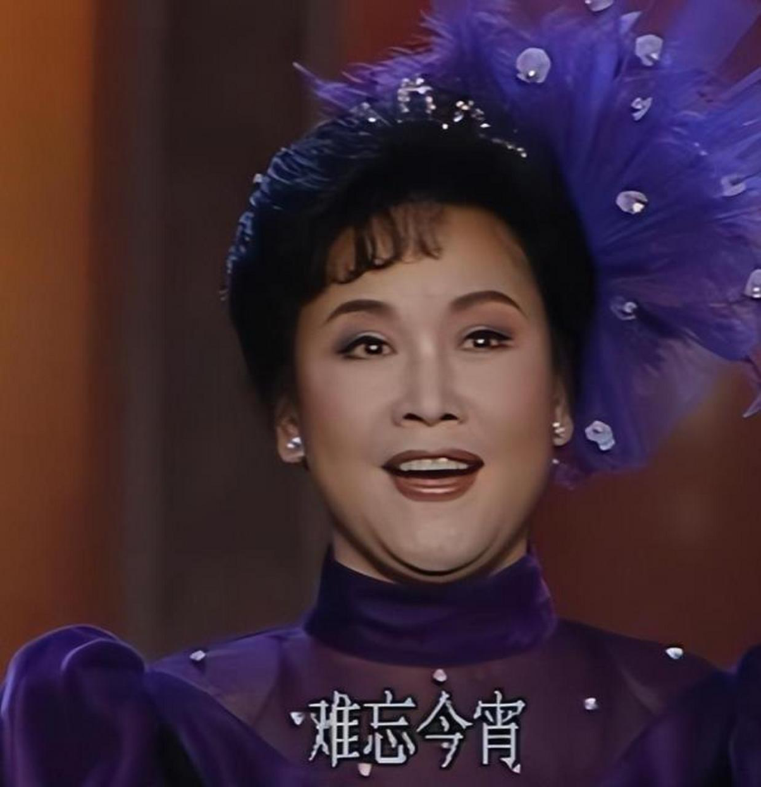 拒绝没苦硬吃,返乡年轻人春节挤爆酒店