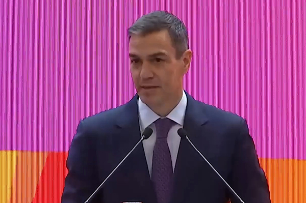 4月13日,桑切斯在清华大学发表演讲。 视频截图