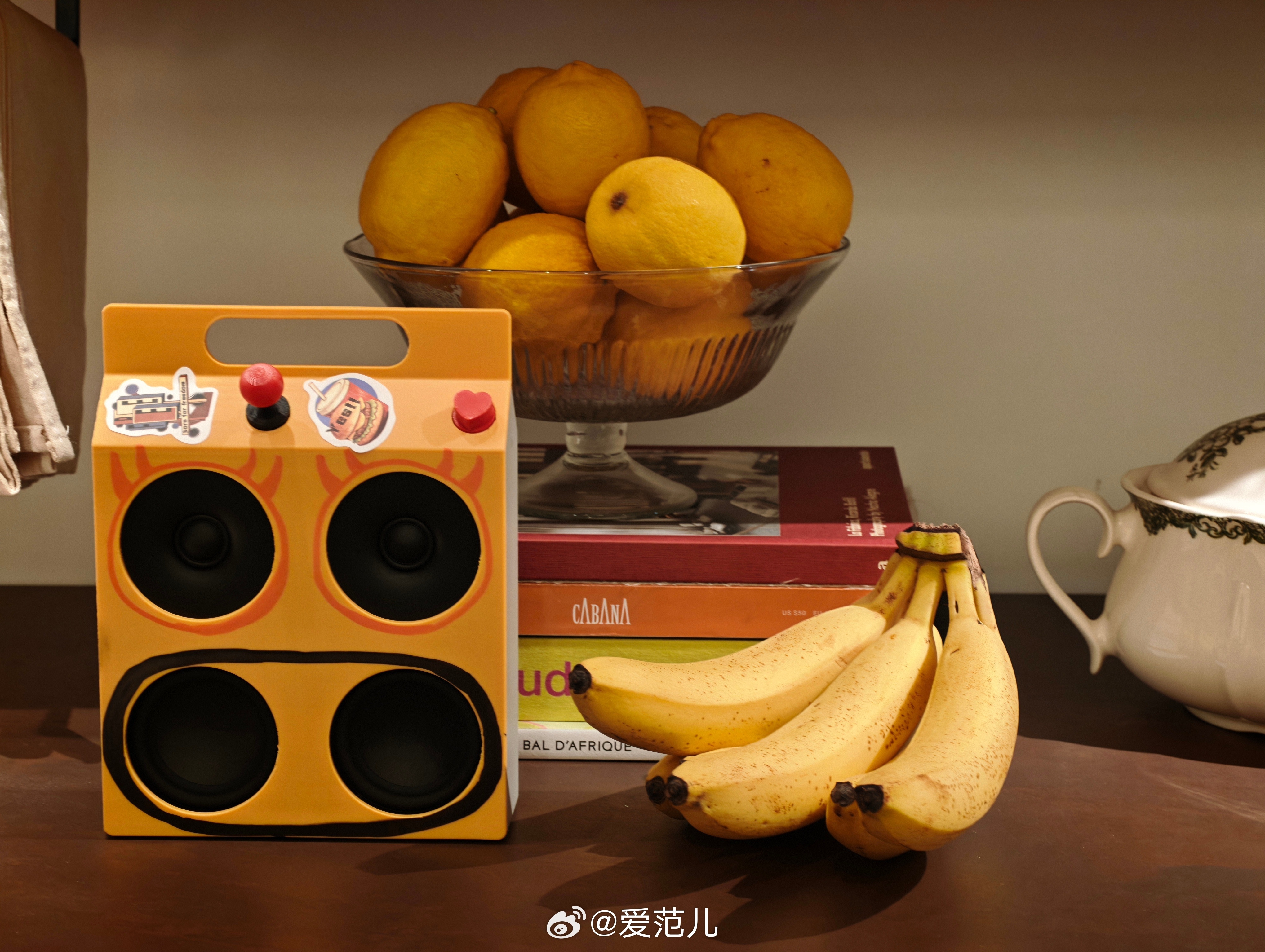 刚刚,Nothing 发布了旗下首款旗舰头戴式耳机 Nothing