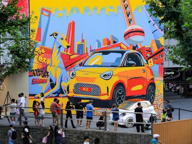 六城涂鸦造势+工信部参数实锤 全新smart精灵2号10月巴黎车展首秀