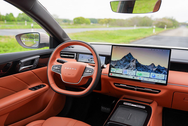 荣威i6限时6.59万起订 纯油环球轿/送油补送金钞