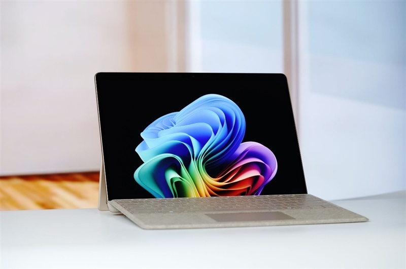 新一代 Surface Pro品牌好的股票配资，13英寸评测：性能能效进步巨大 核显媲美最新X86