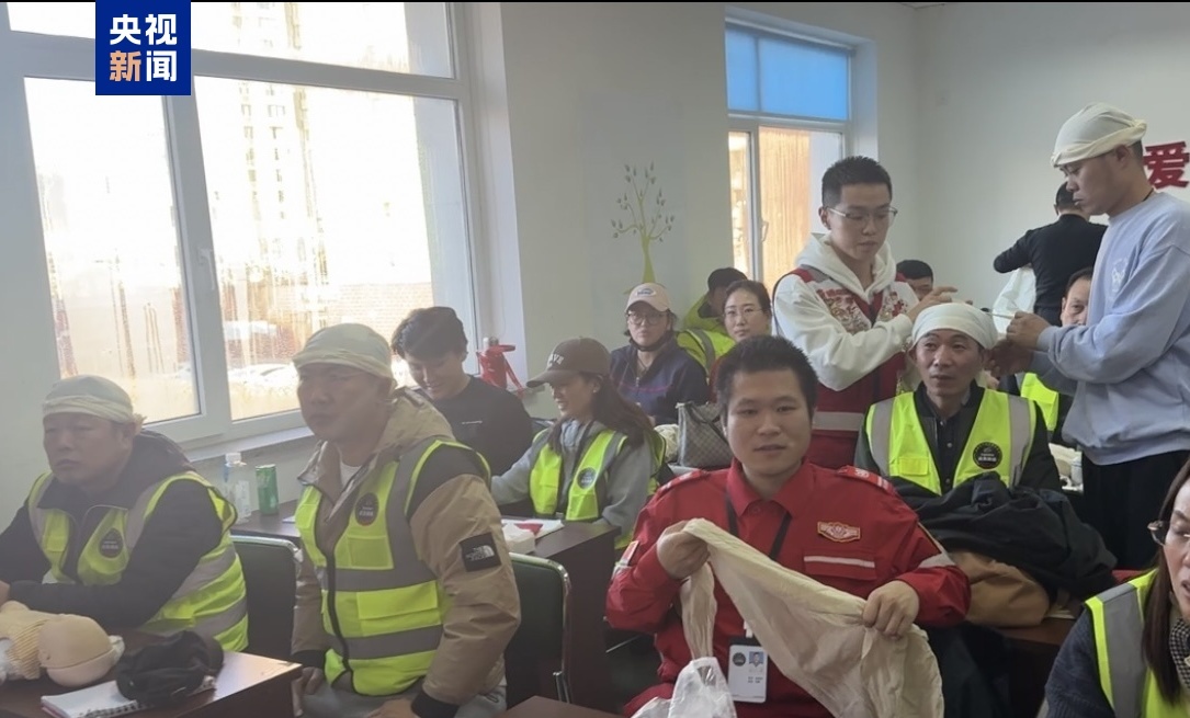 △金城龙生前参加救援培训