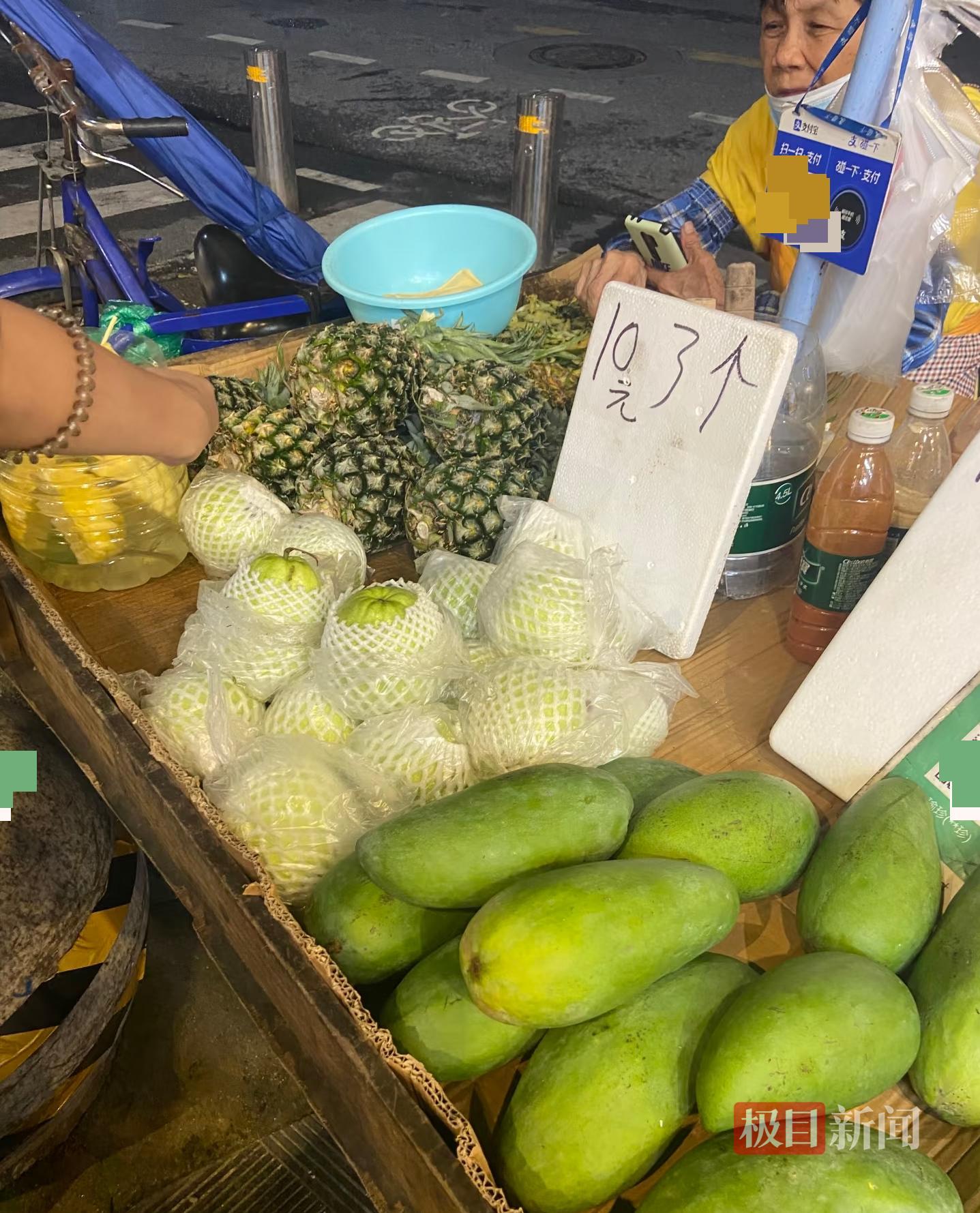 “梅姨”的逃匿人生：17岁出走海岛，中年拐卖儿童