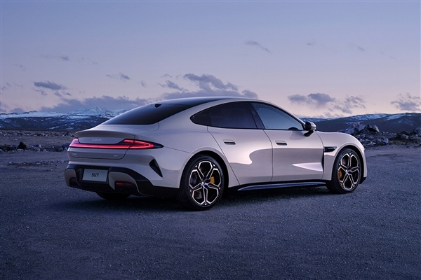 雷军回应小米SU7二手车行情：保值率为80.1% 处于行业头部水平