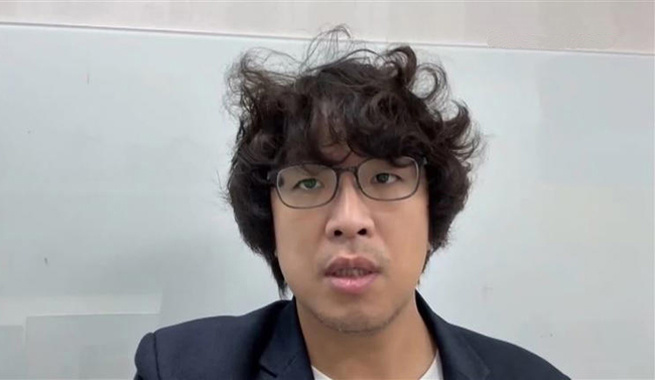 图注：沈伯洋冒充“大家”遭“黑熊学员”打脸。