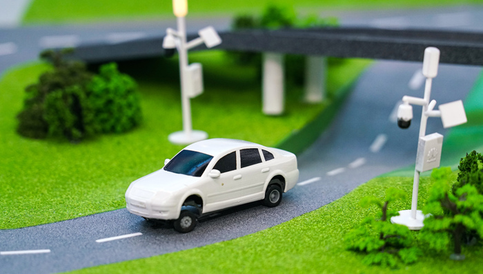 雷军,何小鹏,两会议案