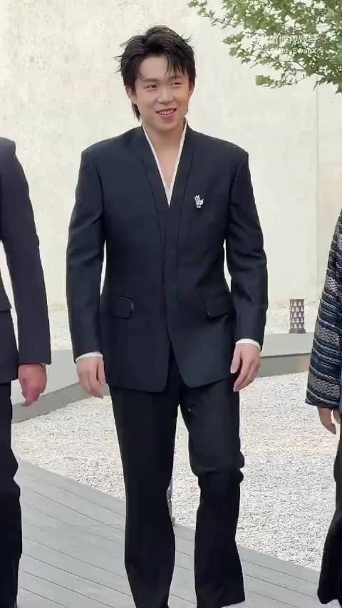 就这么一步一步 走进了我的心