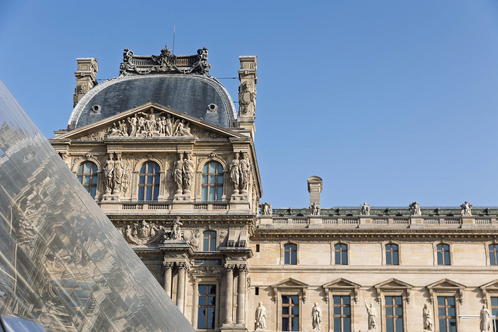 ▲法国卢浮宫(资料图) 据视觉中国