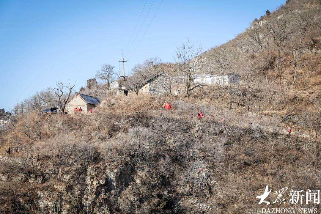 上午9点40分，大家抵达杨集庵村。