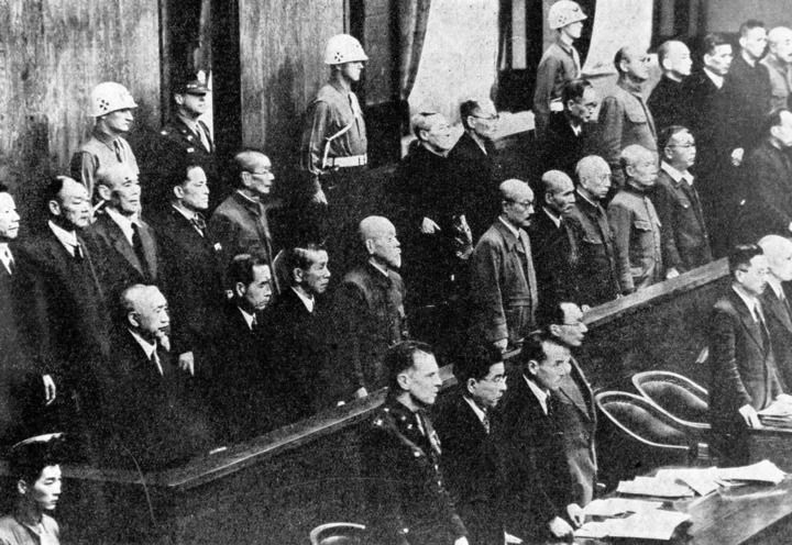 1946年5月3日，远东国际军事法庭在日本东京对第二次世界大战中的日本战犯进行审判。新华社发
