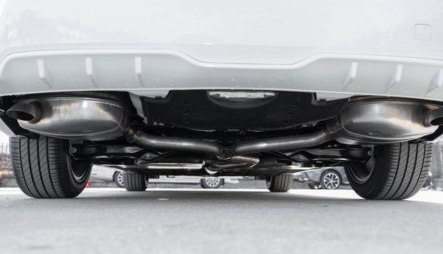 预算13万不看网红车，我提了英仕派，这才叫B级车底盘！-有驾