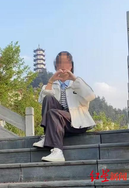 敏敏生前照