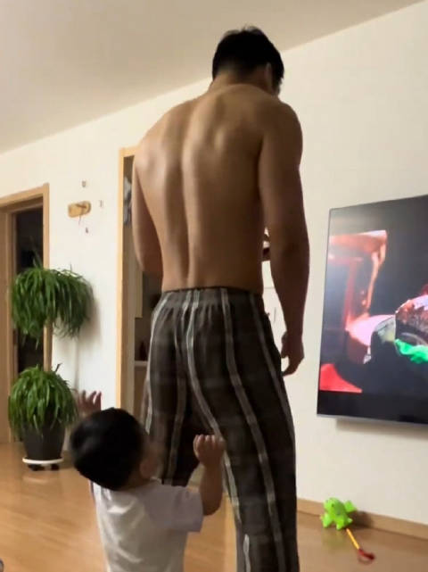 男人在家带娃系列