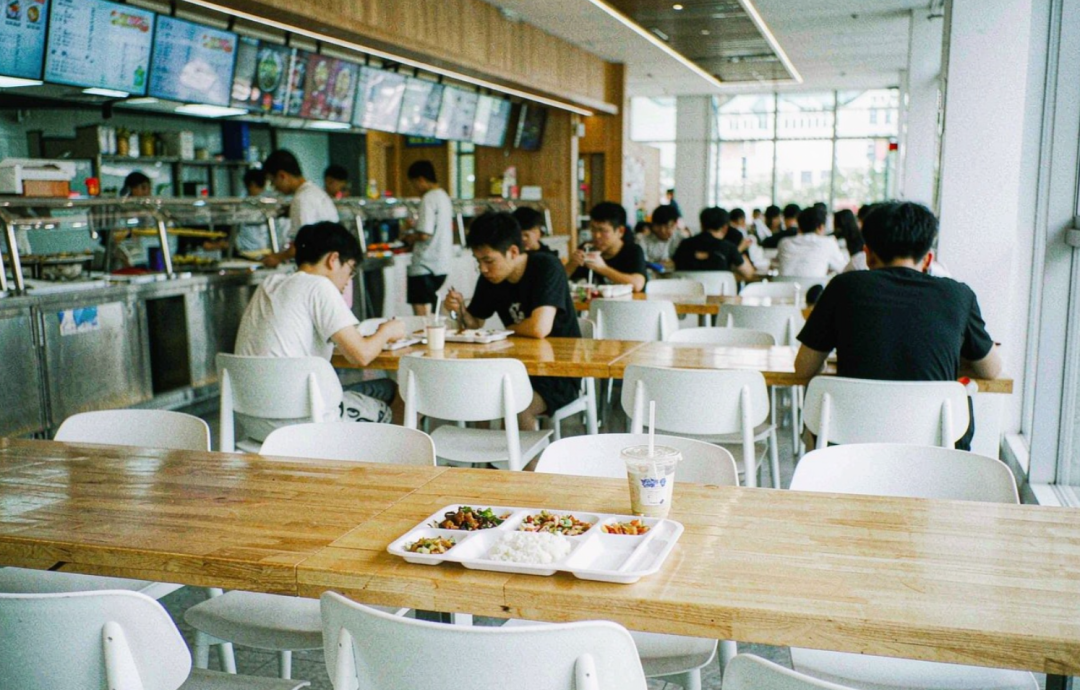 (该图片由AI生成)