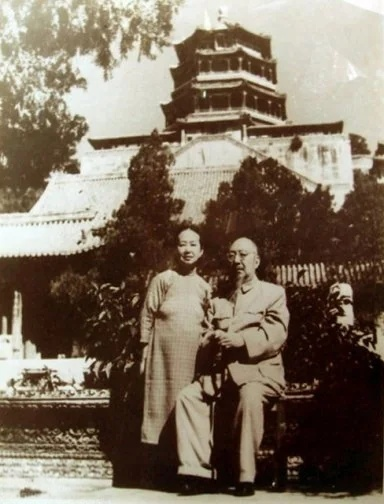柳亚子在佛香阁