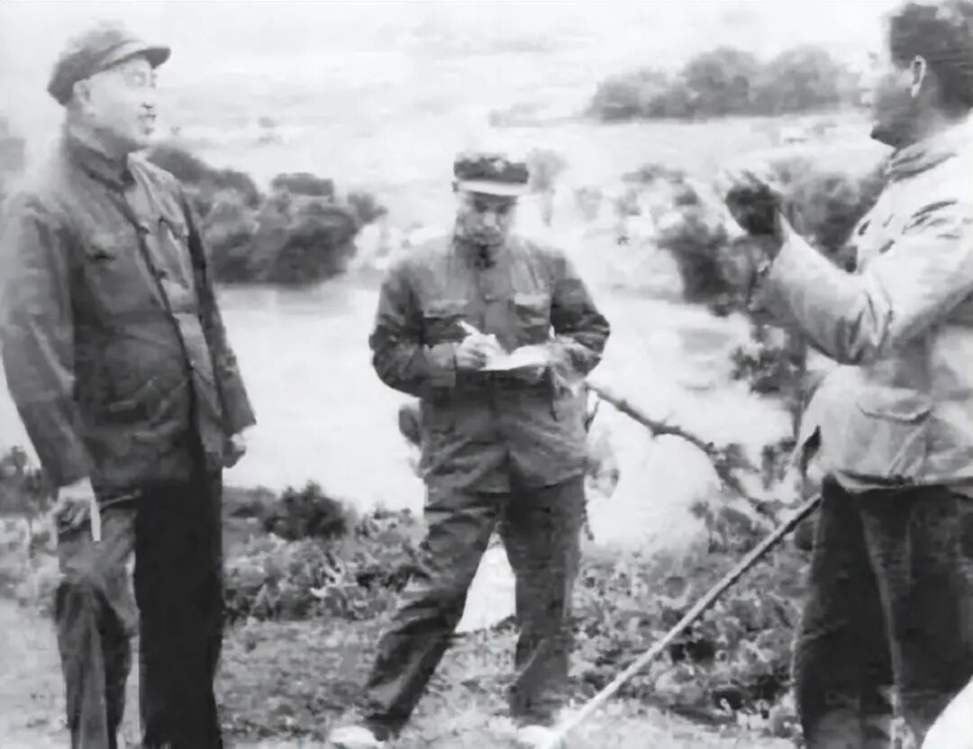 1969年，兰州军区司令员皮定均到场合考察责任