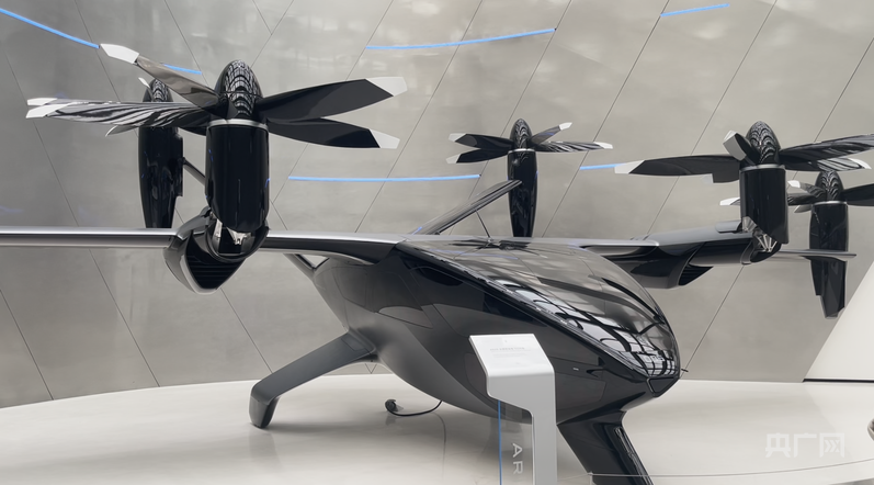 飞行汽车（央广网记者 张顺鹏 摄）