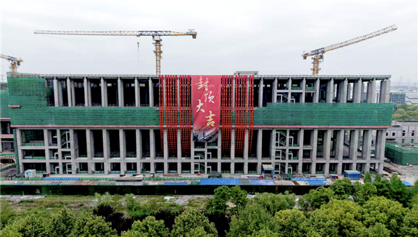 总投资50亿！显示屏巨头维信诺扩产：全球每4块穿戴屏1块出自它