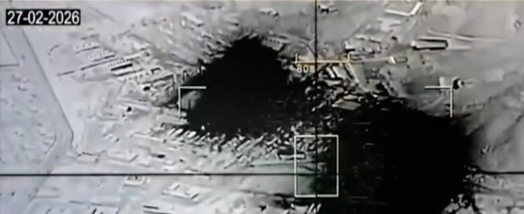 当地时间2026年2月27日,阿富汗攻击巴方边境哨所。新华社视频截图