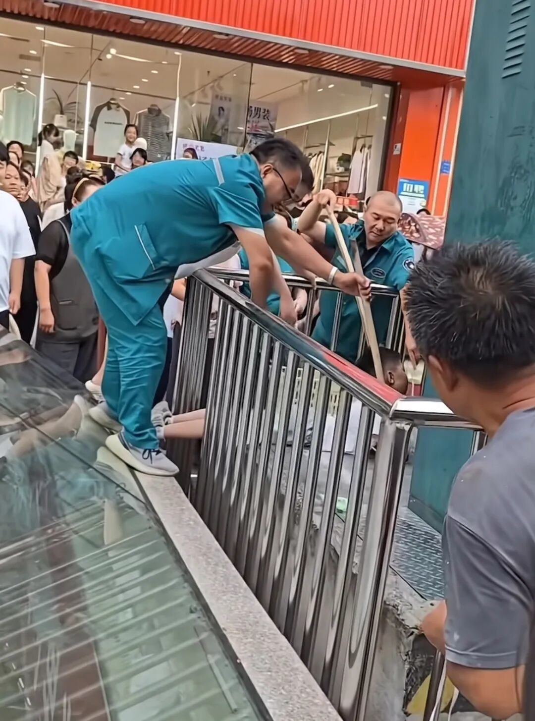 网络截图。