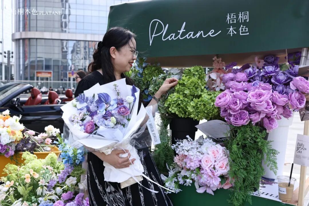 梧桐本色2027春夏新品发布 美学大秀致敬十年