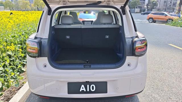 8万级能给你激光雷达,但这不是零跑A10最夯的地方