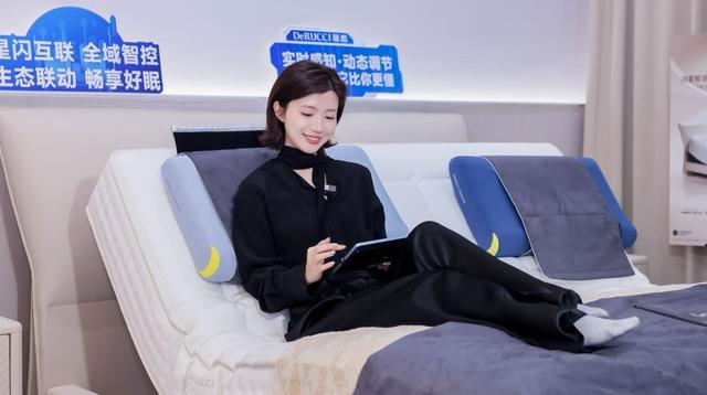 AWE首秀即王炸:慕思把床做成了“鸿蒙全家桶”的新入口