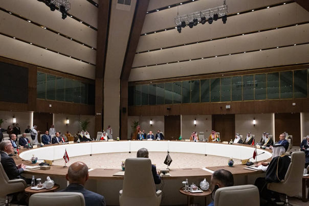 当地时间3月18日，12国外长在利雅得举行磋商会议。 图源：沙特《中东报》