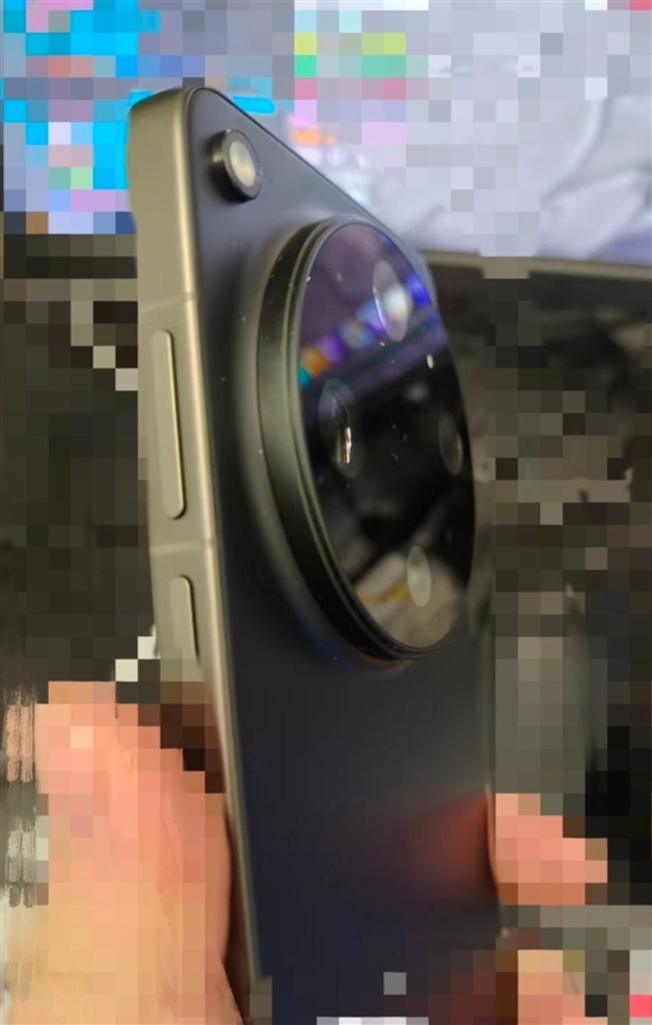 OPPO Find X9 Ultra首发10倍光学变焦：天生自带增距镜 不用花钱买