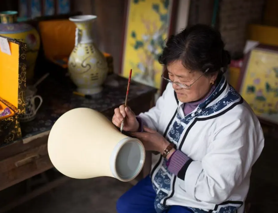 解锁春日之旅 限定版“花海列车”别错过