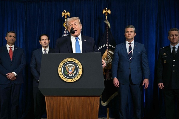 当地时间1月3日,特朗普在美国对委内瑞拉采取军事行动后向媒体发表讲话。 视觉中国