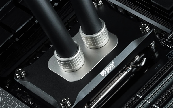 Intel下一代接口稳了！暴力熊新款水冷头确认支持LGA1954：三代通用