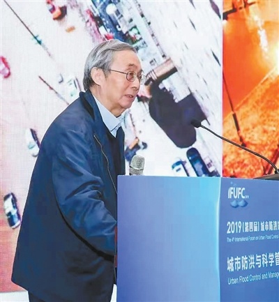 一辈子都在琢磨风雨的脾气（弘扬科学家精神）
