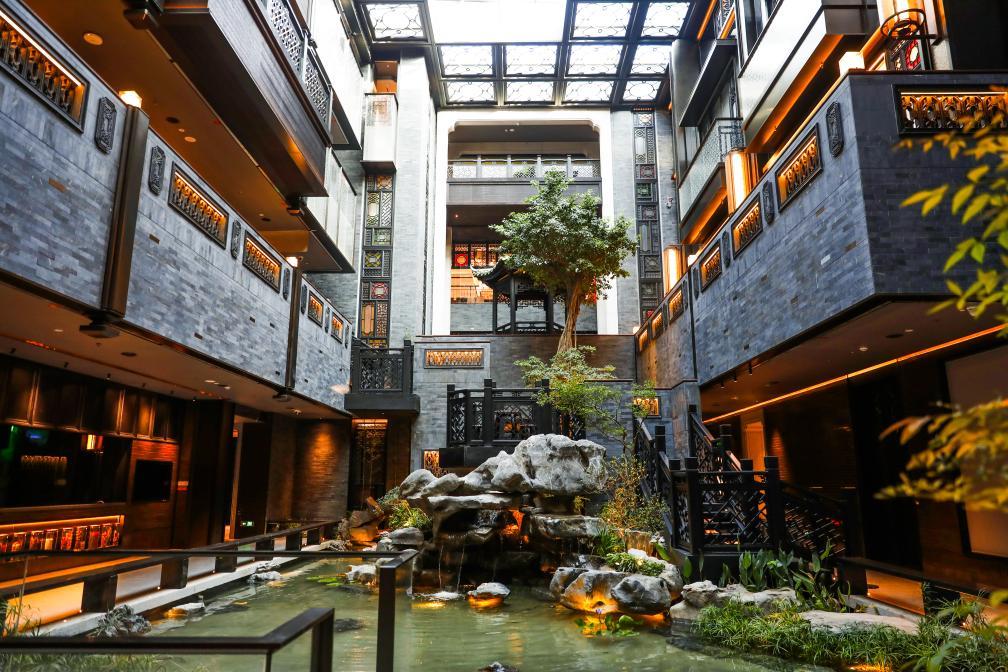 广州酒家文昌总店内部景观。受访者供图