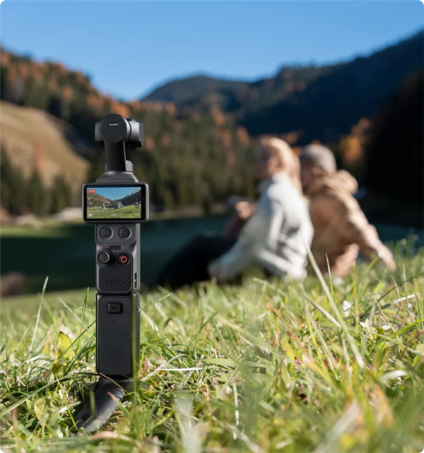 2999元起！大疆发布Osmo Pocket 4 一英寸口袋云台相机
