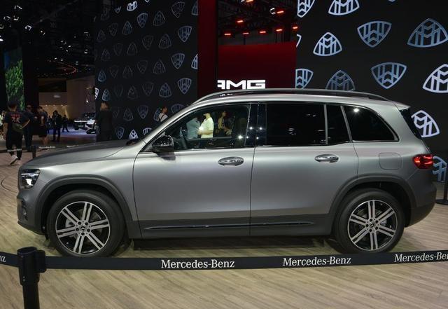 奔驰价格大跳水!7座SUV跌至18万,配2.0T四驱还有双天窗-有驾