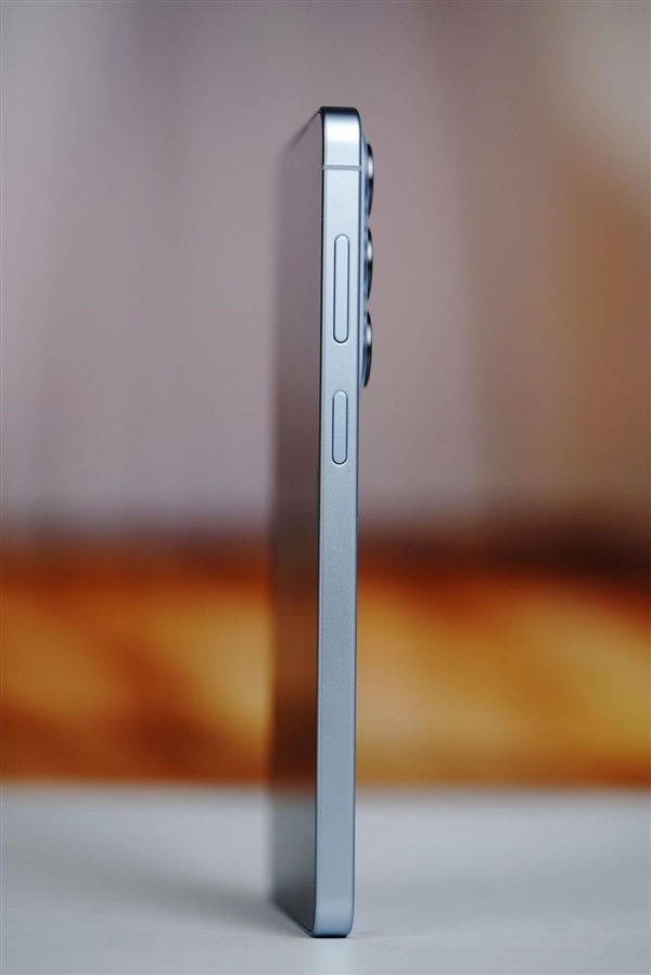 第五代骁龙8至尊版加持！三星Galaxy S26+手机体验评测：浮薄与性能兼得