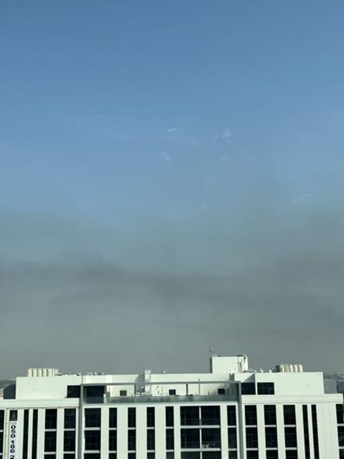 Bella听到巨大爆炸声后拍下的导弹轨迹。(图/受访者提供)